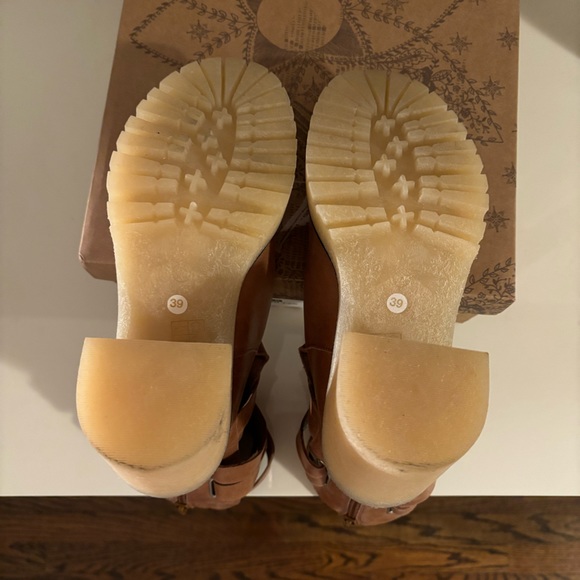 Free People Jesse Cutout Boots Sz 39 - Picture 6 of 8